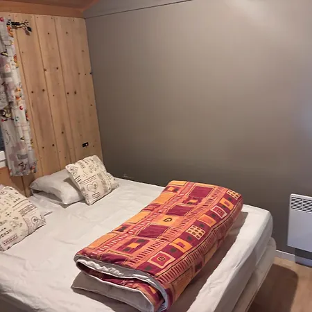 בקתה Montana 3- 4pers Roquefeuil