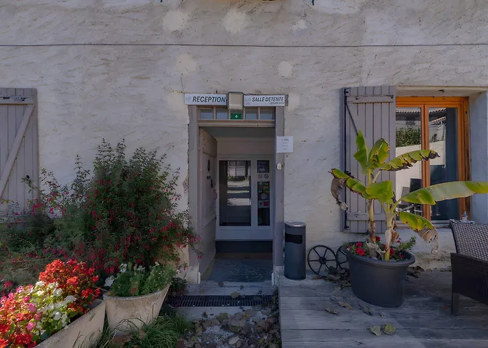 Montana 3 - 4 Personnes * Roquefeuil